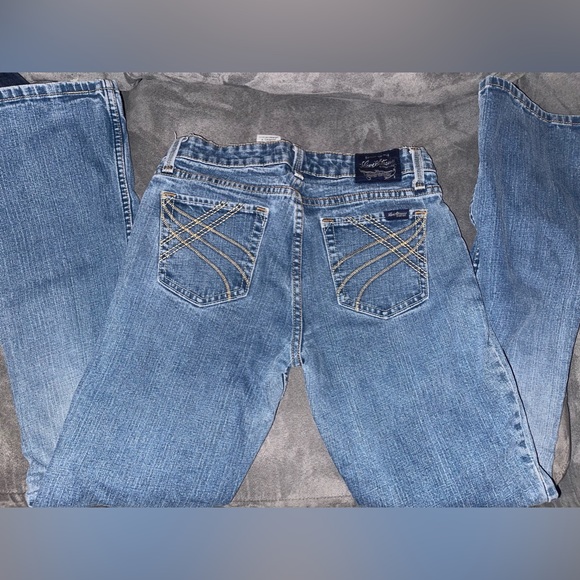 Levi's - Picture 2 of 4